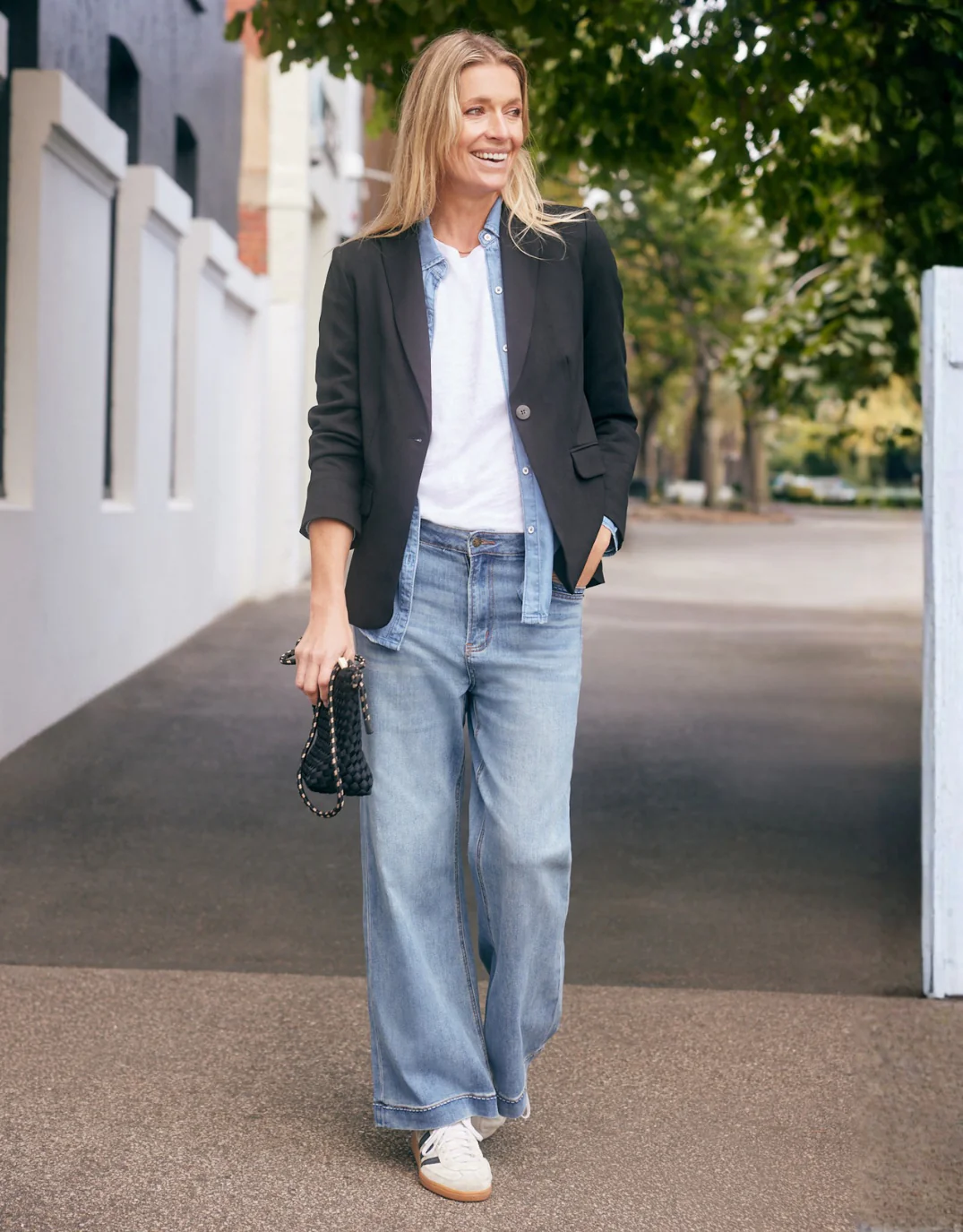 Timeless Ponte Blazer - Black - Image 3