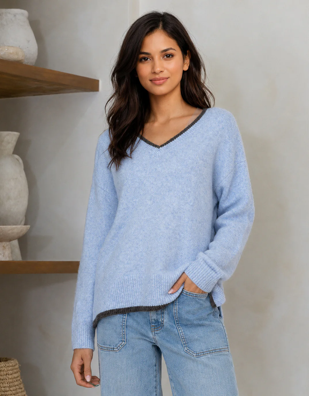 Jamie Contrast V Neck Knit - Blue/Choc - Image 2