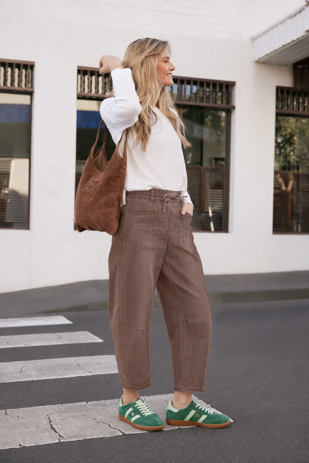 Leo Barrel Jeans - Chocolate - Image 7