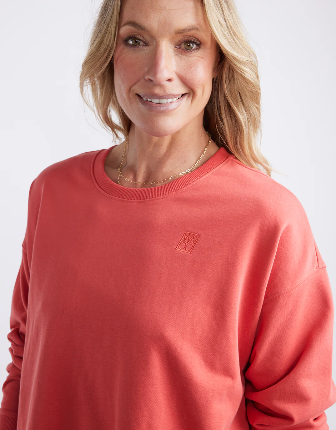 Staple Scoop Hem Sweat - Washed Red - Image 6
